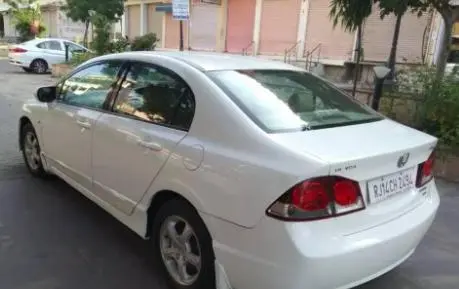 Honda Civic 1.8 V AT 2010
