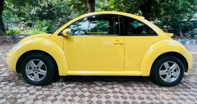 Volkswagen Beetle 2.0 AT 2011