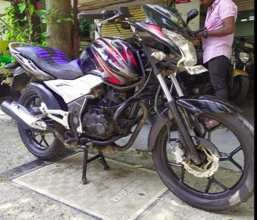 Bajaj Discover 125cc 2013