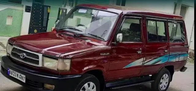 Toyota Qualis 2.4D RS 2002