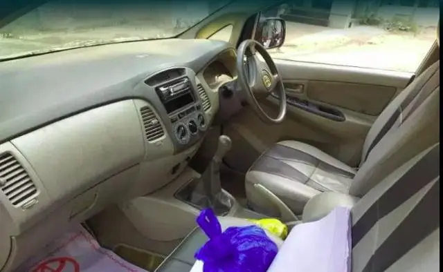 Toyota Innova 2.5 G 2011