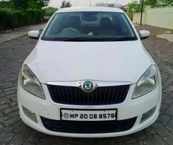 Skoda Rapid ELEGANCE 1.6 TDI MT 2012
