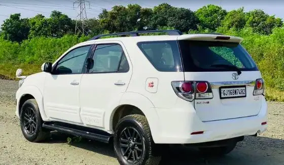 Toyota Fortuner 3.0 4X4 MT 2016