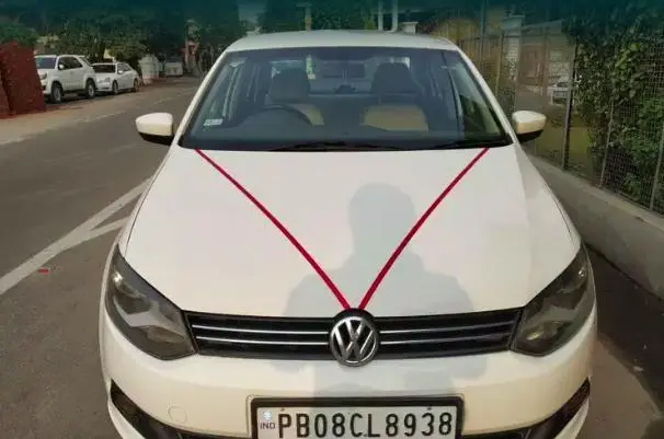 Volkswagen Vento 1.6L Highline 2013