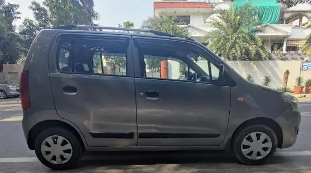 Maruti Suzuki WAGON R 1.0 LXI CNG 2013