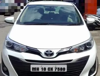Toyota Yaris V MT 2018