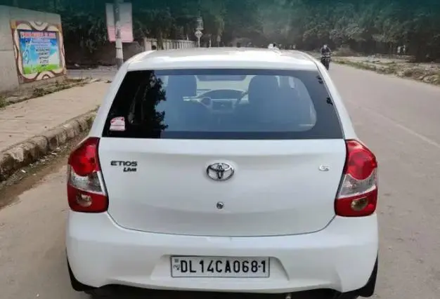 Toyota Etios Liva G 2014