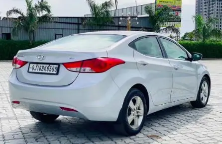 Hyundai Elantra 1.6 SX MT 2014