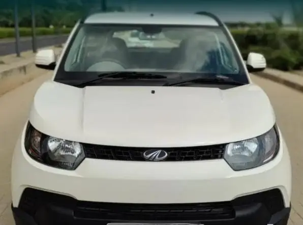 Mahindra KUV100 K4 6 STR 2017