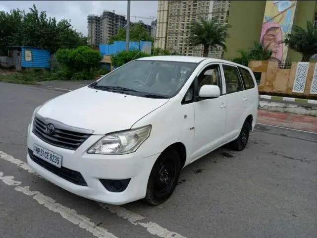 Toyota Innova 2.5 G4 7 STR 2013