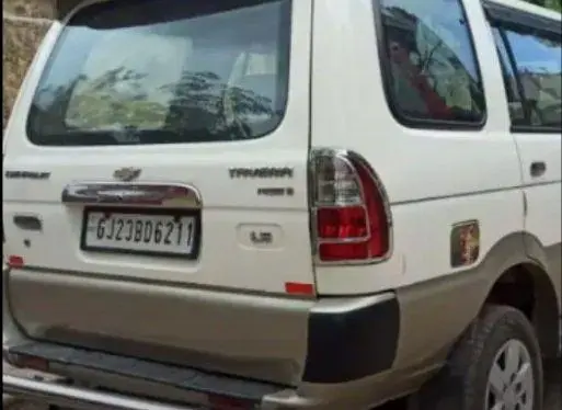 Chevrolet Tavera Neo 3 LS- 10 STR BS-III 2016
