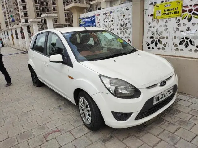 Volkswagen Polo Comfortline 1.2L (P) 2011
