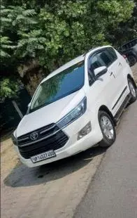 Toyota Innova Crysta 2.4 G Plus 8 STR 2019