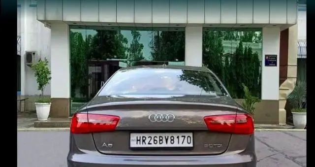 Audi A6 2.0 TDI PREMIUM 2012