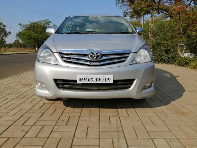 Toyota Innova 2.5 V 7 STR 2010