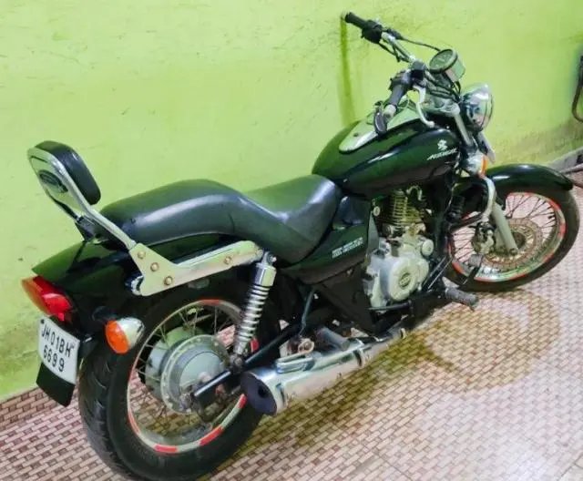 Bajaj Avenger 220cc 2014