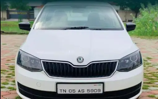 Skoda Rapid 1.6 MPI AMBITION 2013