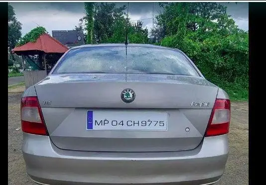 Skoda Rapid 1.6 MPI ACTIVE MT 2012