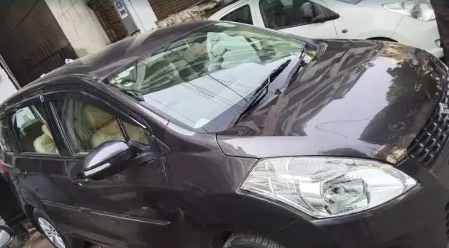 Maruti Suzuki Ertiga VDi 2013