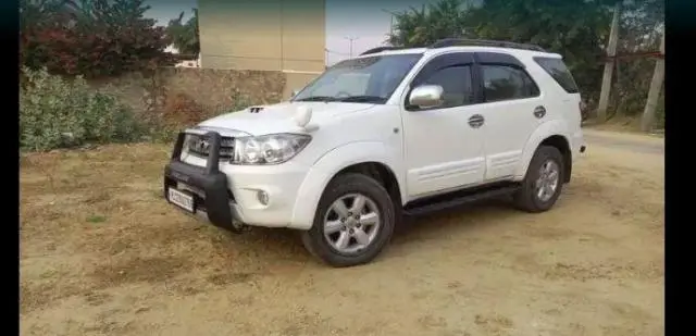 Toyota Fortuner 3.0 MT 4X4 2011