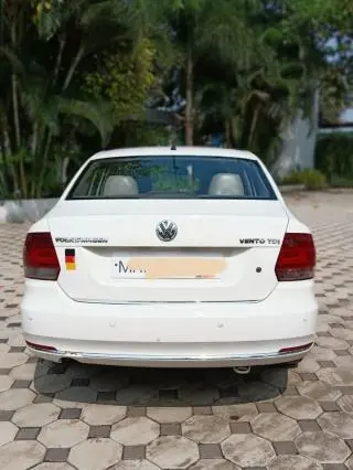 Volkswagen Vento Highline Diesel 2011