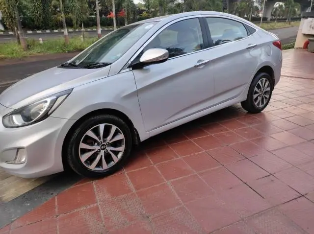 Hyundai Verna 1.6 VTVT SX 2013