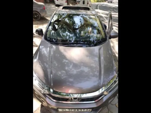 Honda City 1.5 V MT SUN ROOF 2014