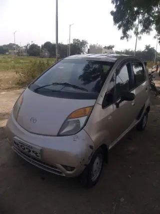 Tata Nano LX 2010