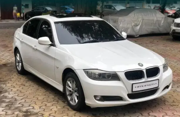 BMW 3 Series 320i Luxury Line 2010