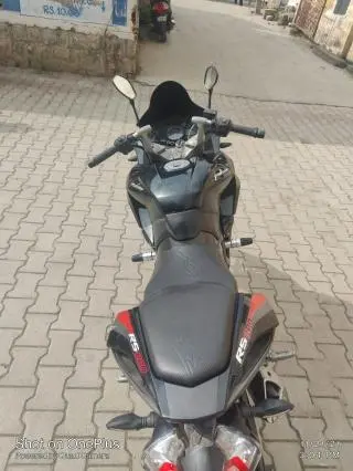 Bajaj Pulsar RS200 2016