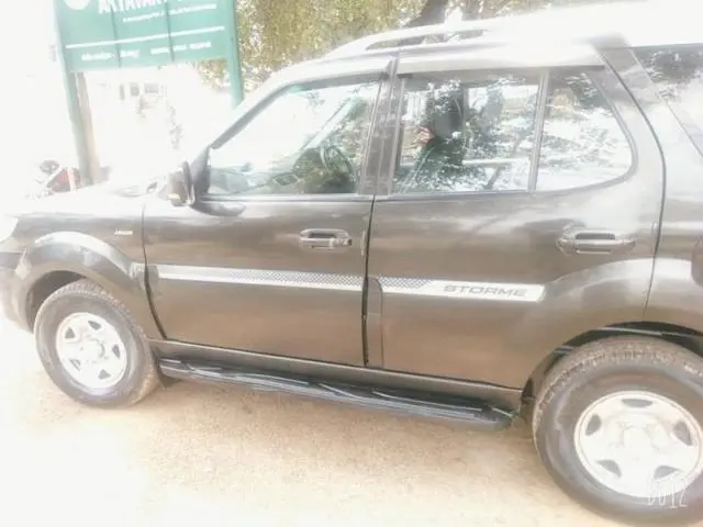 Tata Safari Storme 2.2 EX 4X2 2016