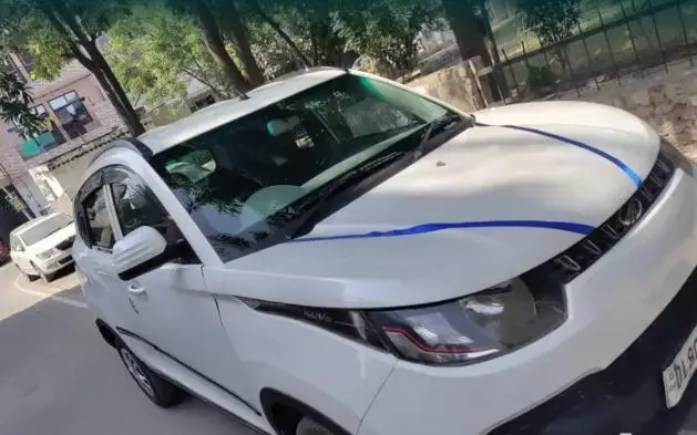 Mahindra KUV100 K4 D 5 STR 2017