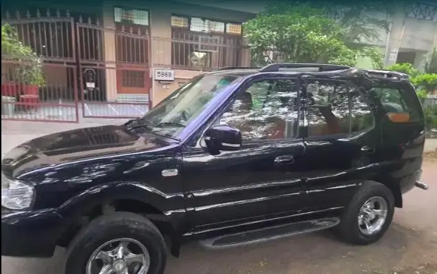 Tata Safari 4x2 LX DICOR 2011