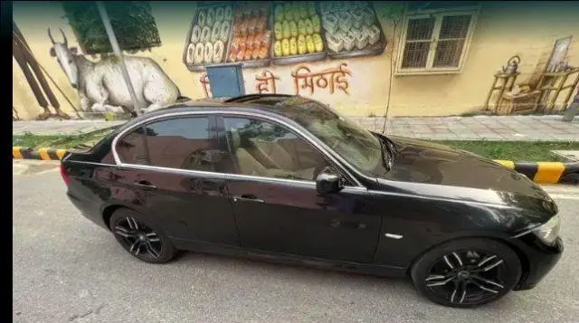 BMW 3 Series 320I 2010