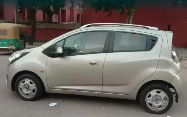 Chevrolet Beat LT Petrol 2010