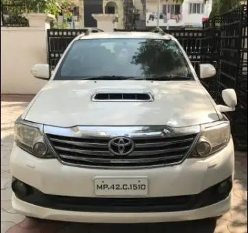 Toyota Fortuner 2.8 4x2 MT 2014