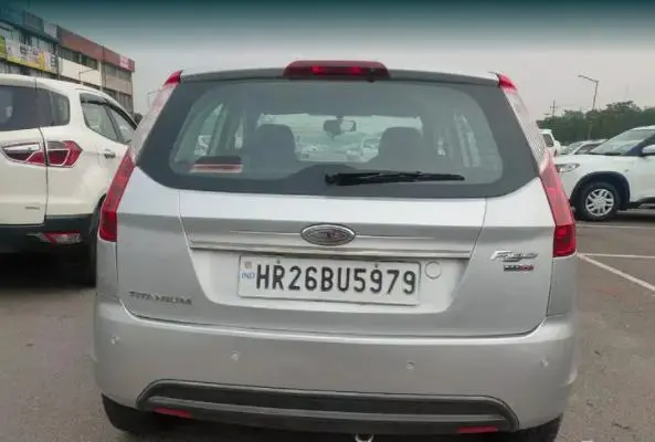 Ford Figo DURATEC TITANIUM 1.2 2012