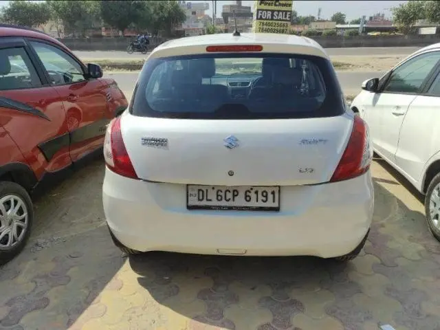 Maruti Suzuki Swift LXi 2016