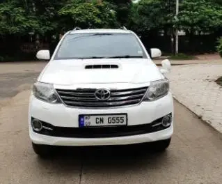 Toyota Fortuner 2.8 4x2 AT 2013