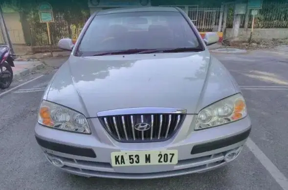 Hyundai Elantra GLS 2005