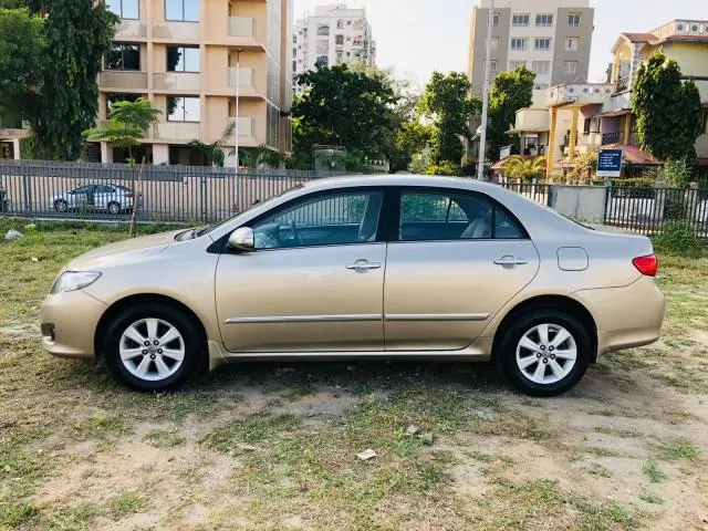 Toyota Corolla Altis 1.8 G 2010