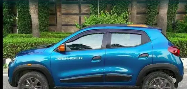 Renault KWID 1.0 RXT AMT 2020