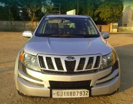 Mahindra XUV500 W8 2014