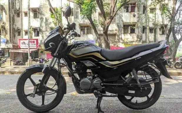 Hero Super Splendor Self Drum Alloy 125cc BS6 2021