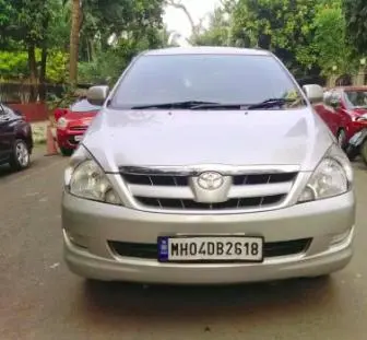 Toyota Innova 2.5 G 8 STR BS III 2007