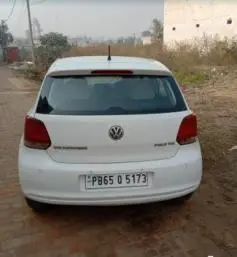 Volkswagen polo Trendline 1.2L (D) 2012