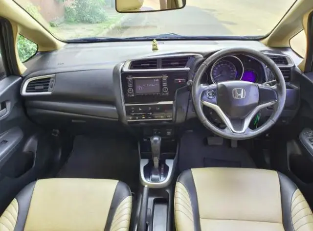 Honda Jazz V CVT i-VTEC 2016