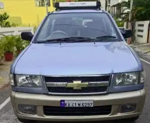 Chevrolet Tavera NEO LT L 7 STR BS III 2010