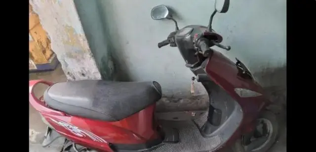 Mahindra Kine 71cc 2011