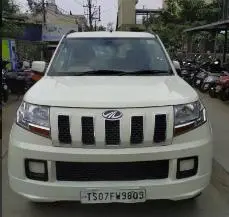 Mahindra TUV300 T6 Plus 2017